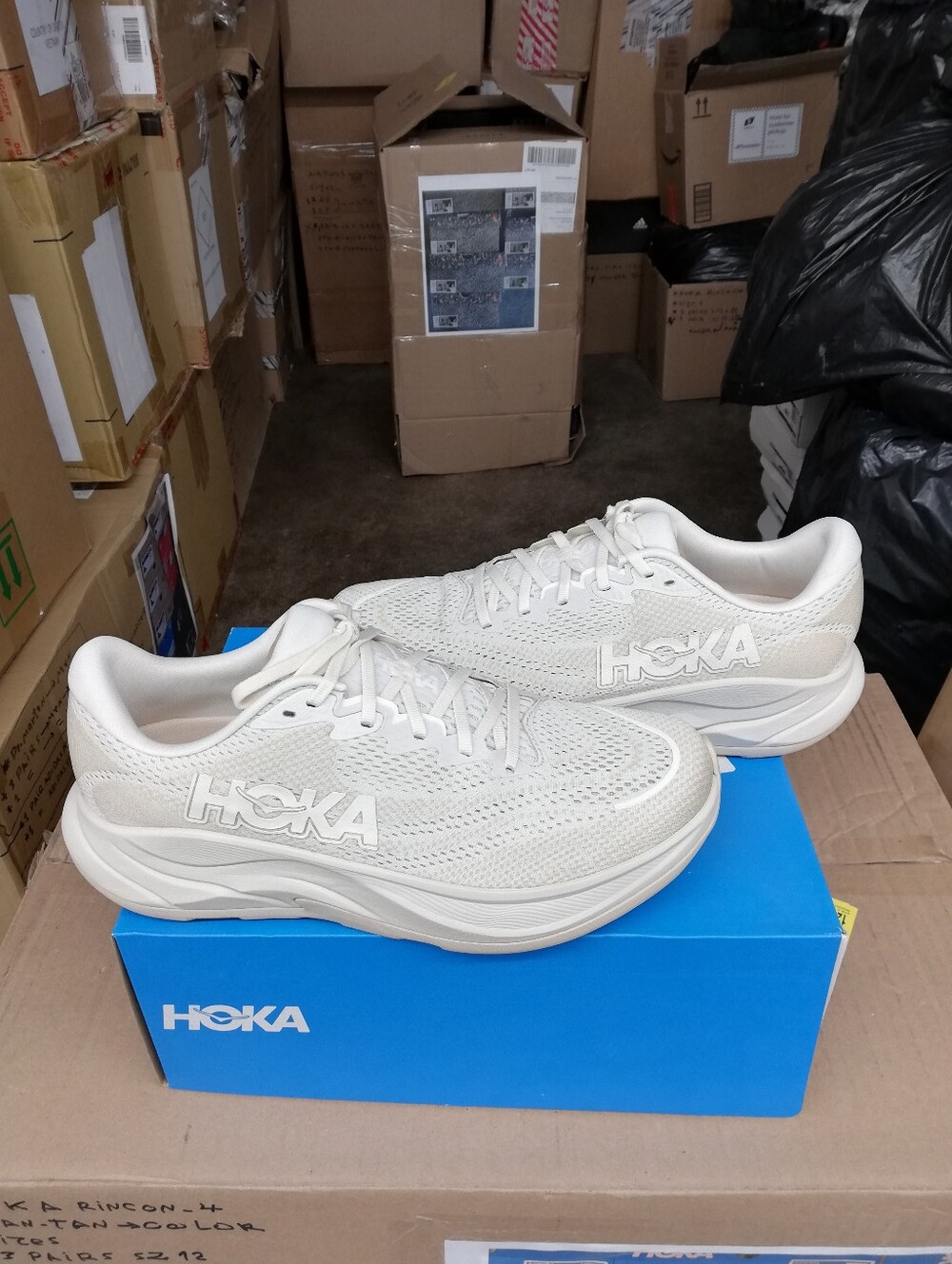 HOKA RINCON4 TAN MEN US SIZE 11 BRAND NEW IN BOX